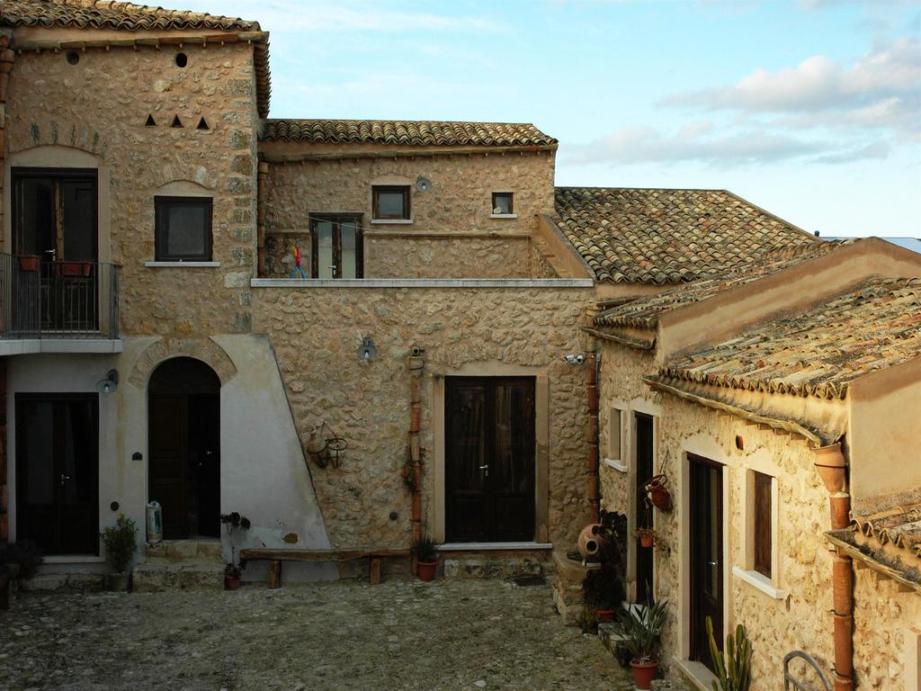 Agriturismo Baglio San Nicola Naro ภายนอก รูปภาพ